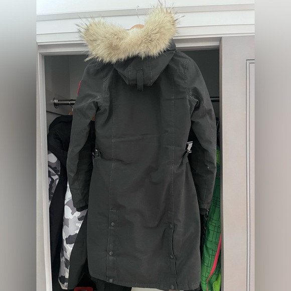 XS Canada Goose jacket - Picture 2 of 3